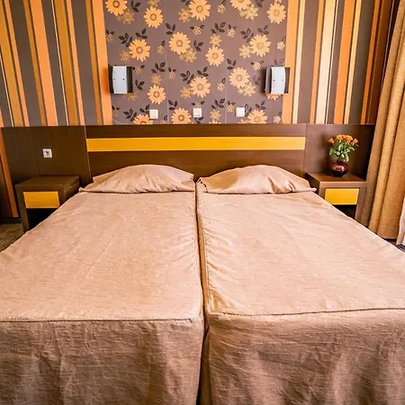 Izola Paradise Szálloda 4*