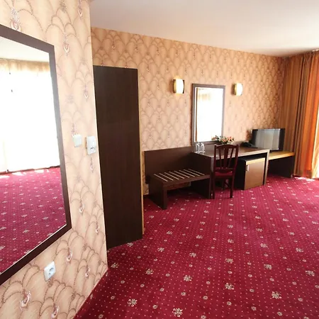 Izola Paradise 4* Napospart