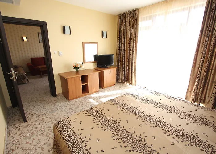 Izola Paradise Hotel 4*