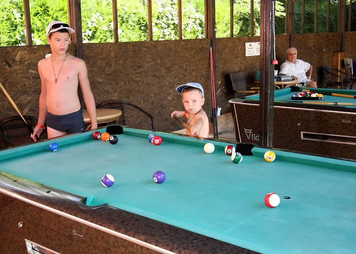 Izola Paradise Słoneczny Brzeg