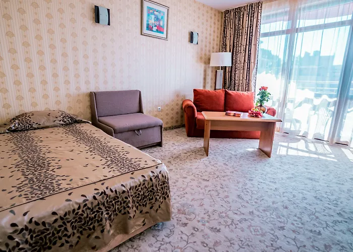 Izola Paradise Hotel Sunny Beach