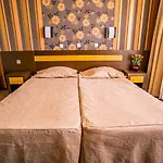 Izola Paradise Hotel 4*