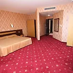 Izola Paradise 4*