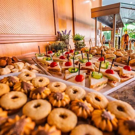 Szálloda Izola Paradise