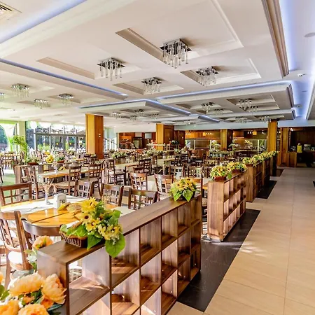 Szálloda Izola Paradise 4*