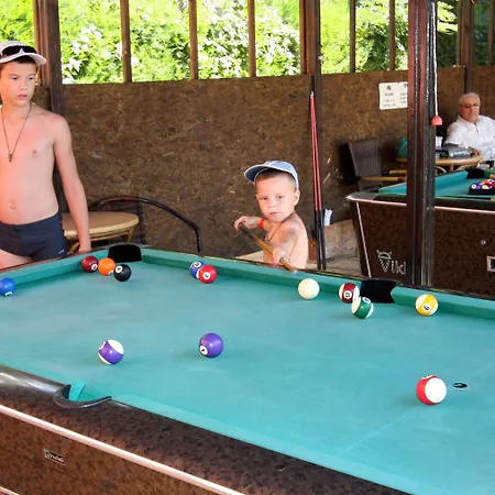 Izola Paradise ساني بيتش