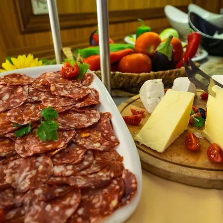 Izola Paradise ساني بيتش