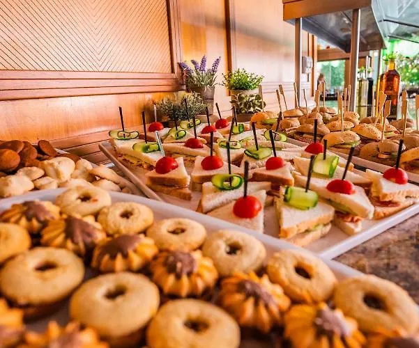 Хотел изола парадайз - ол инклузив