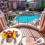 Otel Izola Paradise 4*